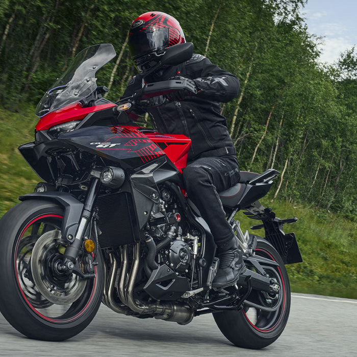 Honda CB 1000 GT : Moto de Voyage, Confort et Performance