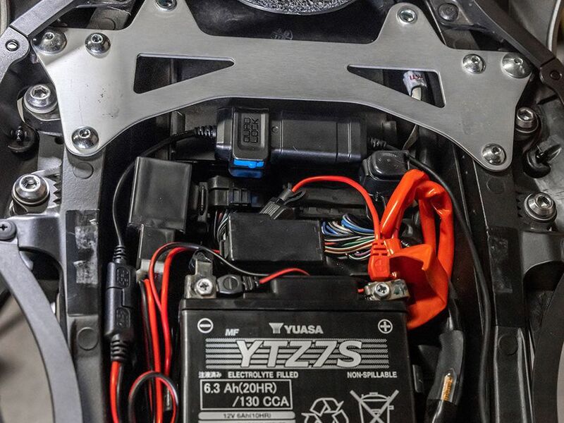 QUAD LOCK ALIMENTATION 12V — Motoland-Dunkerque